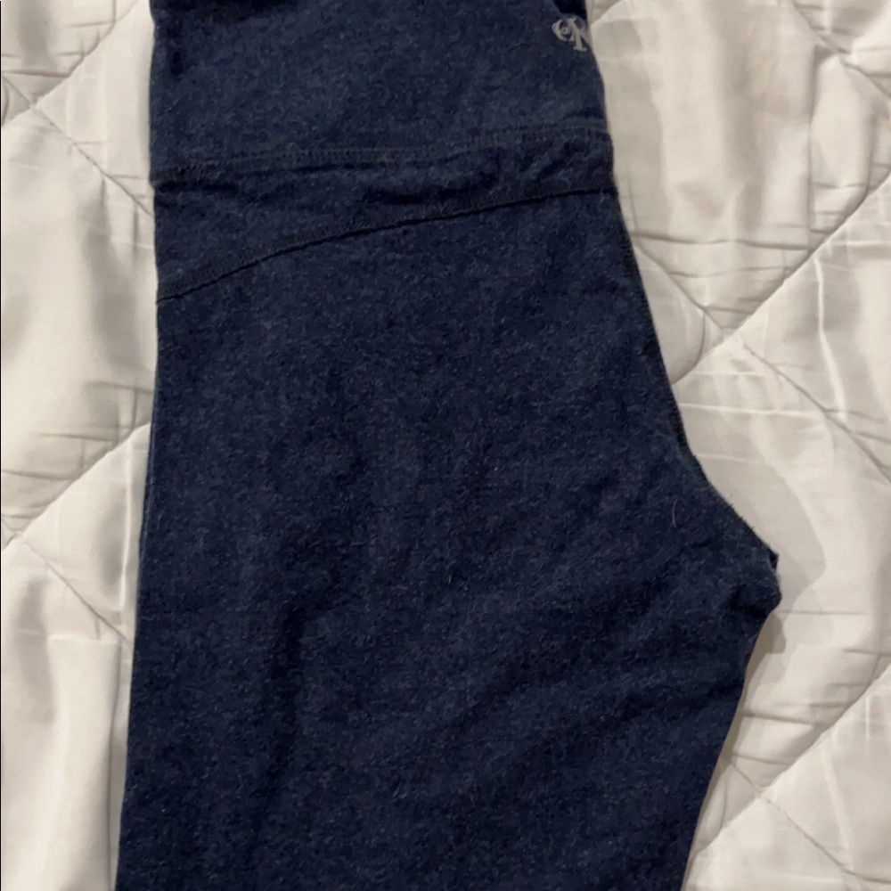 Hello ladies! I’m getting rid of all my workout stuff, all got too big for me!